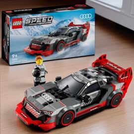 Гоночный автомобиль LEGO Speed ​​Champions Audi S1 ​​e-tron quattro
