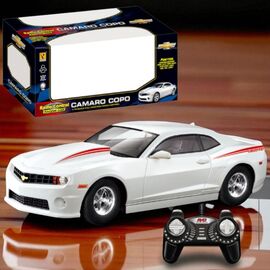 Машина Camaro Copo 1:18, на пульте управления, с аккумулятором на 4.8V