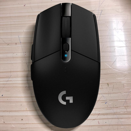 Mouse de gaming fаrа fir Logitech G305, negru