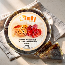 Пирог EMILY FOODS с финиками и грецкими орехами
