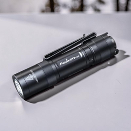 Lanterna Fenix E12 V3.0 LED FlashLight