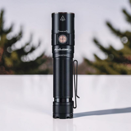 Фонарь Fenix E28R V2.0 LED Flashlight