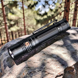 Lanterna Fenix PD36R V2.0 LED Flashlight