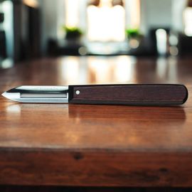 Нож VICTORINOX Potato peel, beech wood, 5.0109