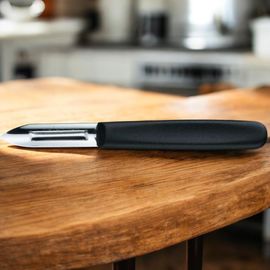 Нож VICTORINOX Vegetable Peeler, 5.0203