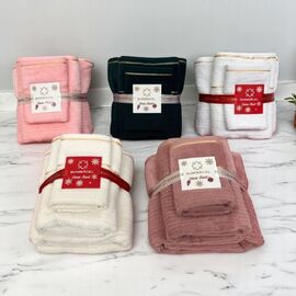 Set de prosoape BUMBACEL Renaissance, culori identice, 33x50cm, 50x90cm si 70x140cm, 3 buc