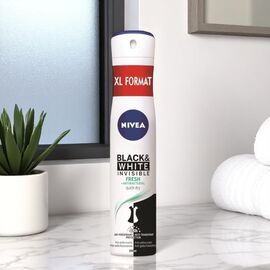 NIVEA Deo Spray B&W Fresh Fem, 200 ml