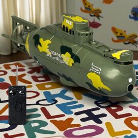 Подводная лодка ESSA на пульте радиоуправления