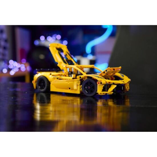 Конструктор LEGO Technic 42205 "Chevrolet Corvette Stingray", 732 элемента, изображение 8