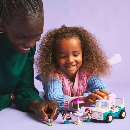 Конструктор LEGO Friends "Грузовик с мороженым из Хартлейк-Сити", 92 дет., 42644, изображение 4