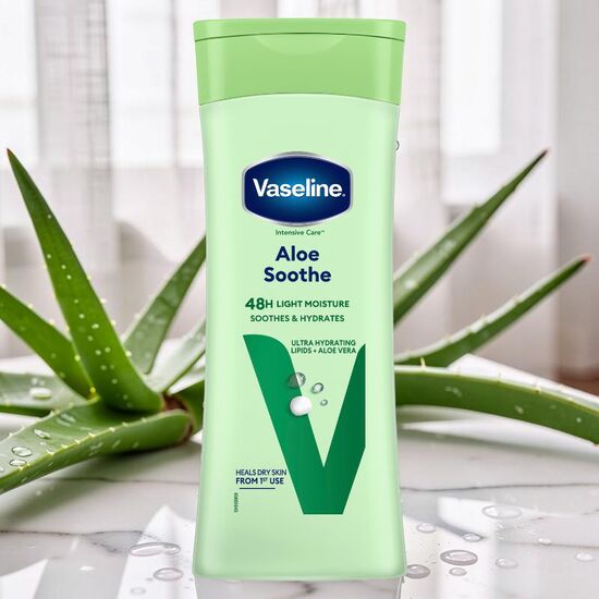 Lotiune de corp VASELINE Aloe Soothe, 400 ml