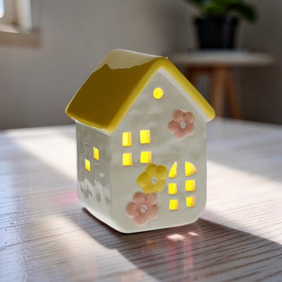 Suvenir LED "Casa luminoasa", 10х6х8 cm