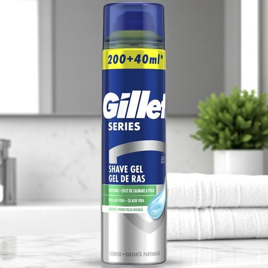 Гель для бритья GILLETTE Sensitive Skin 240 мл